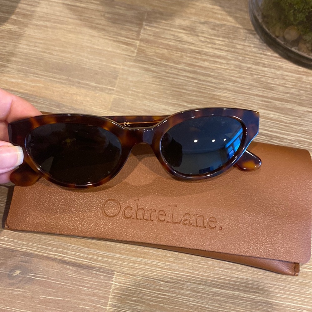 NWOT Ochre Lane Lena Sunglasses